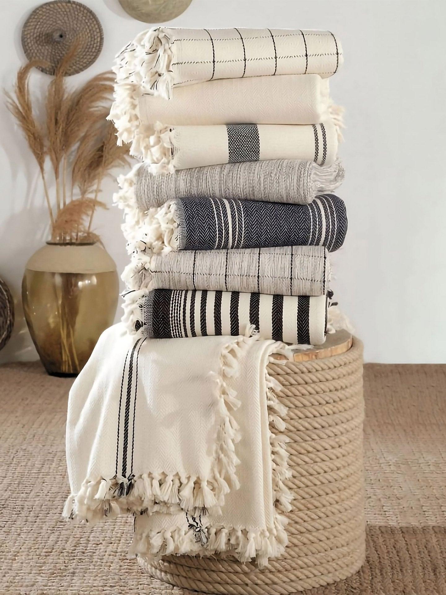 Black Cream Luxury Throw Blanket LuminaHomeandLife