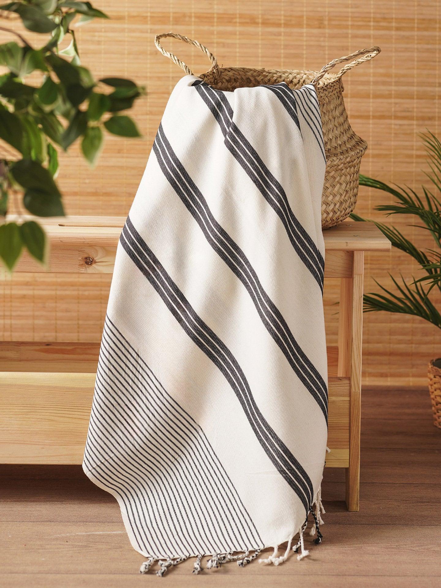 Black tassel best sale hand towel